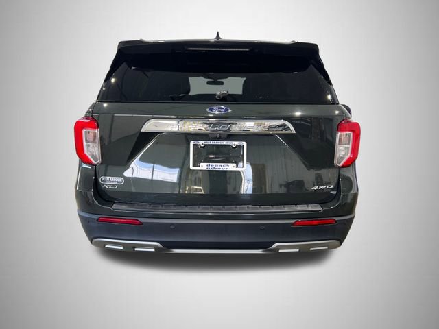 Used 2022 Ford Explorer XLT w/ Equipment Group 202A image 4