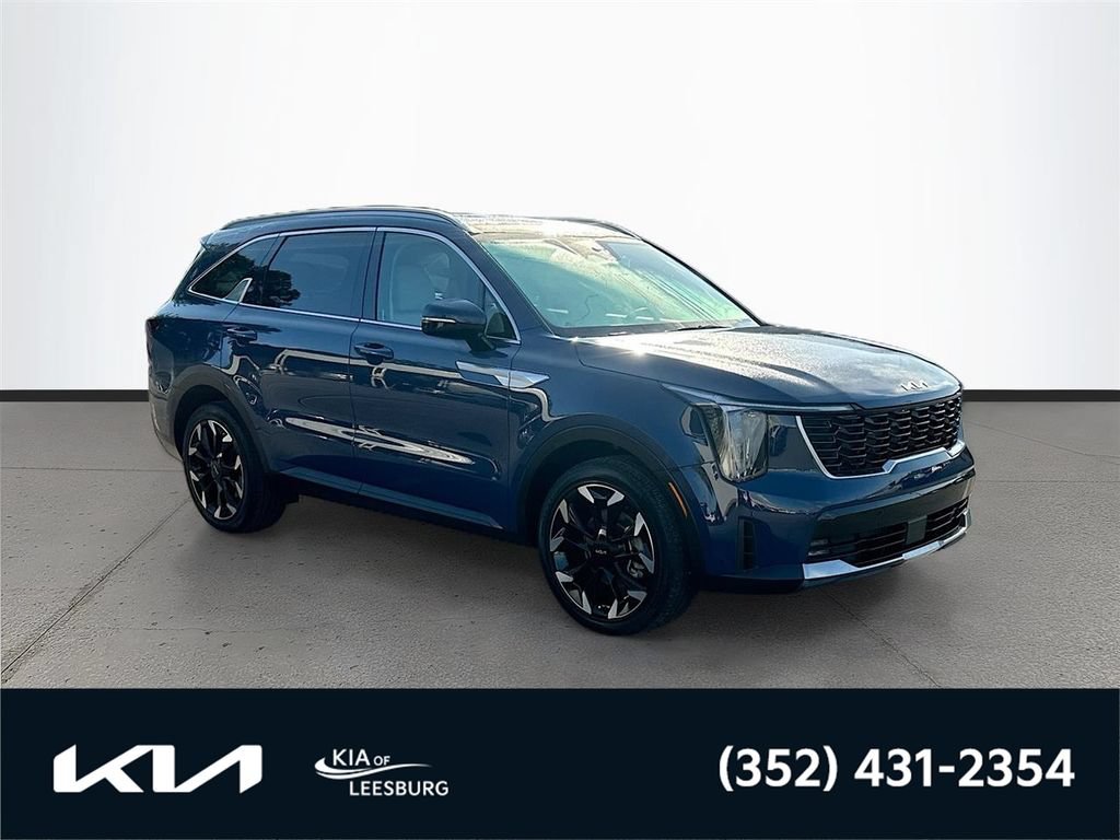Certified 2025 Kia Sorento EX w/ Panoramic Sunroof Package