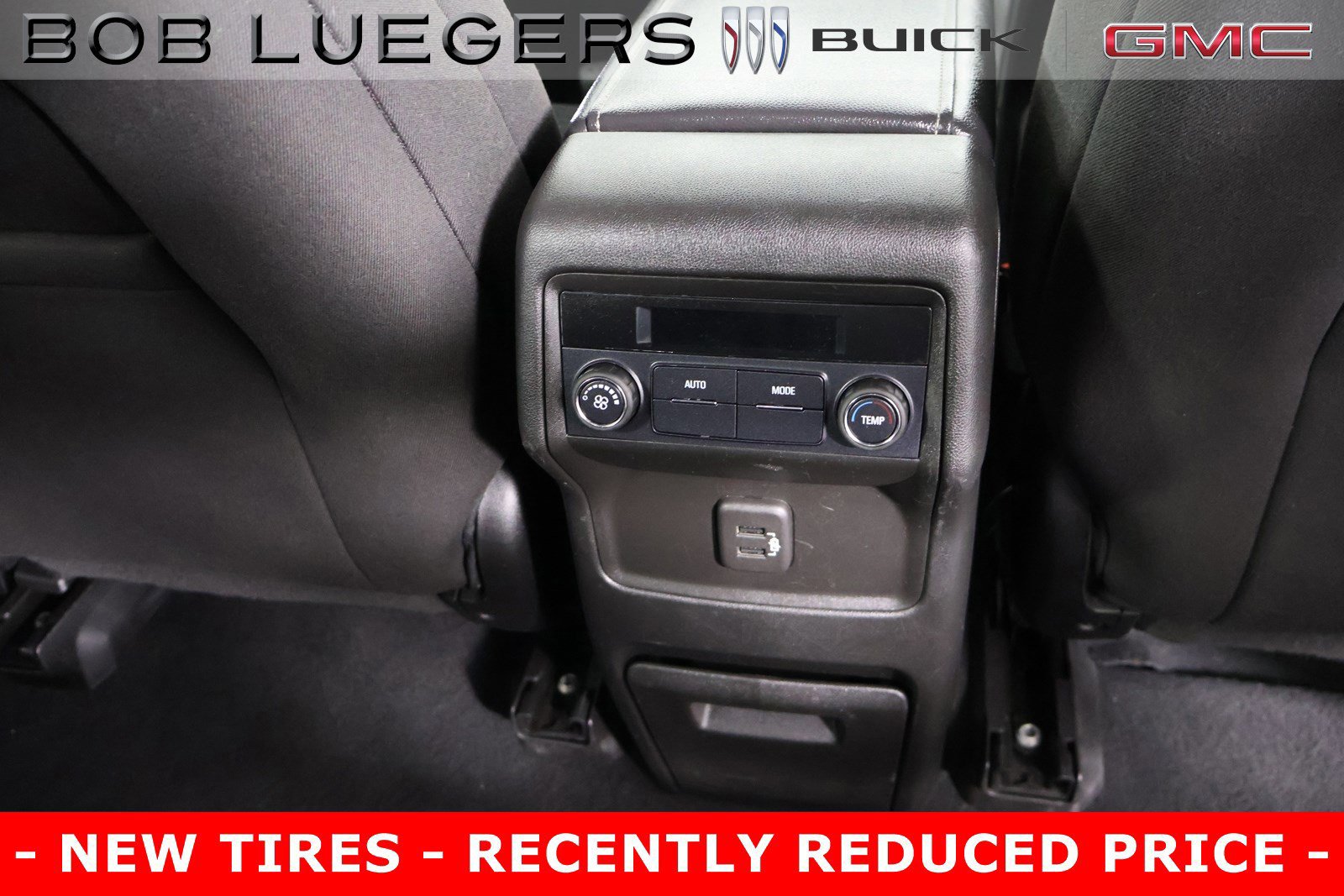 Used 2019 GMC Acadia SLE image 26