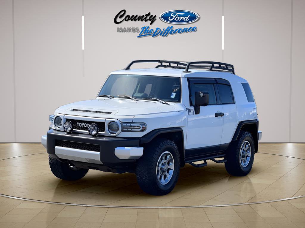 Used 2013 Toyota FJ Cruiser 4WD w/ Convenience Pkg image 2