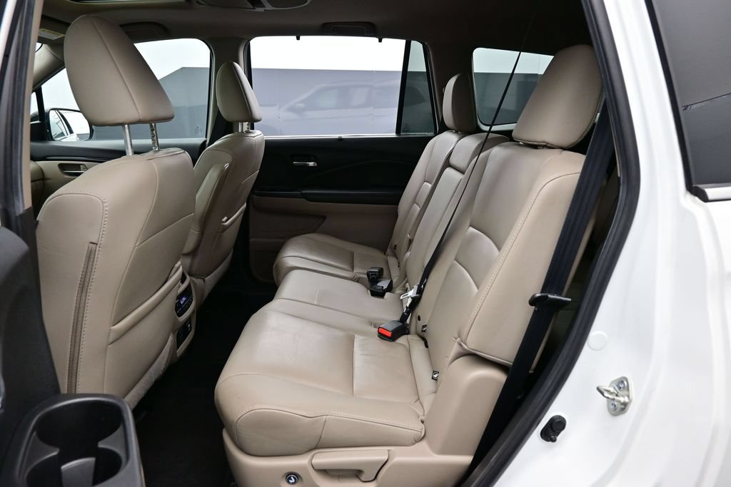 Used 2021 Honda Pilot Touring image 27
