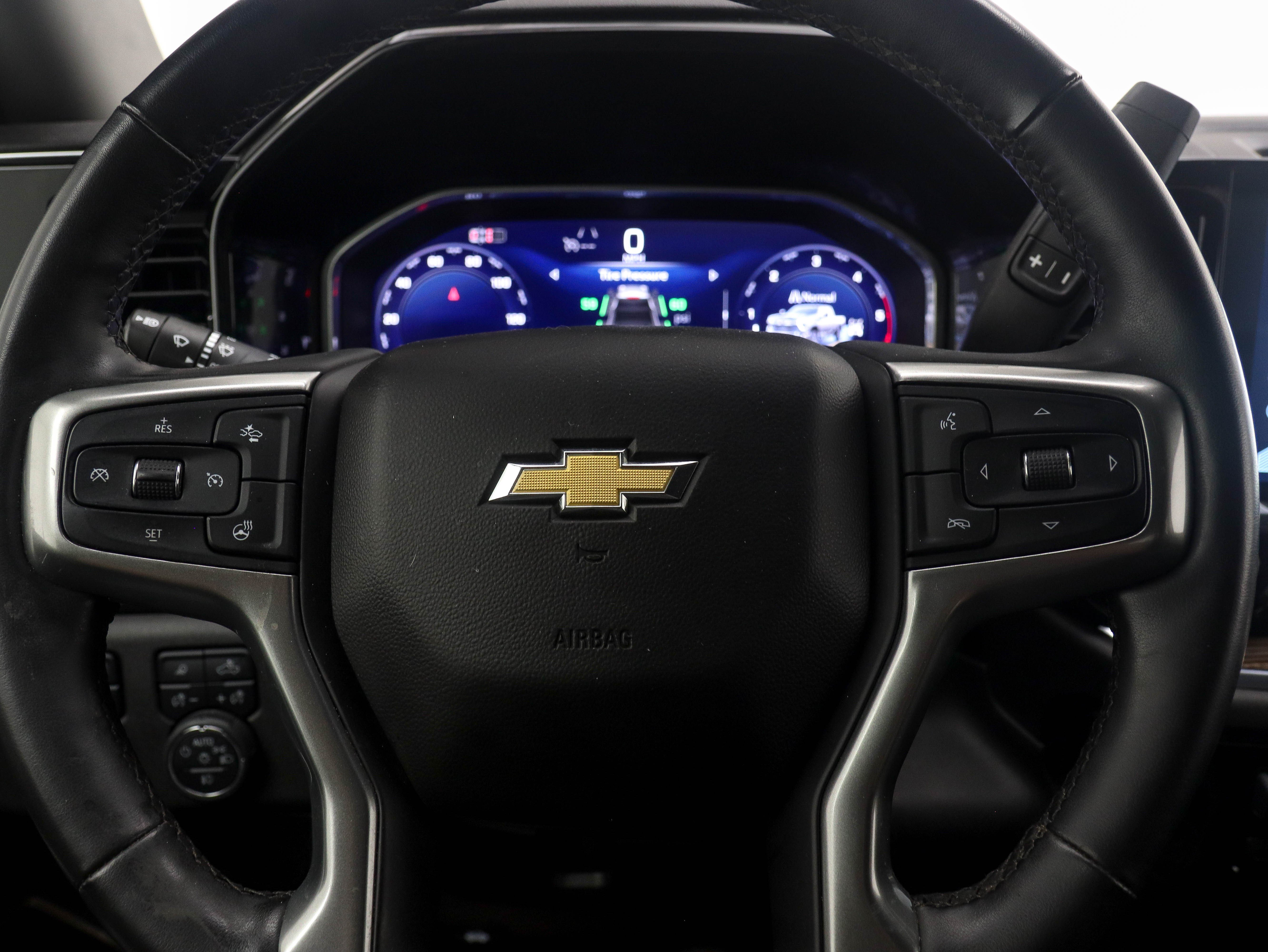 Used 2024 Chevrolet Silverado 2500 LT AWD/4WD image 21