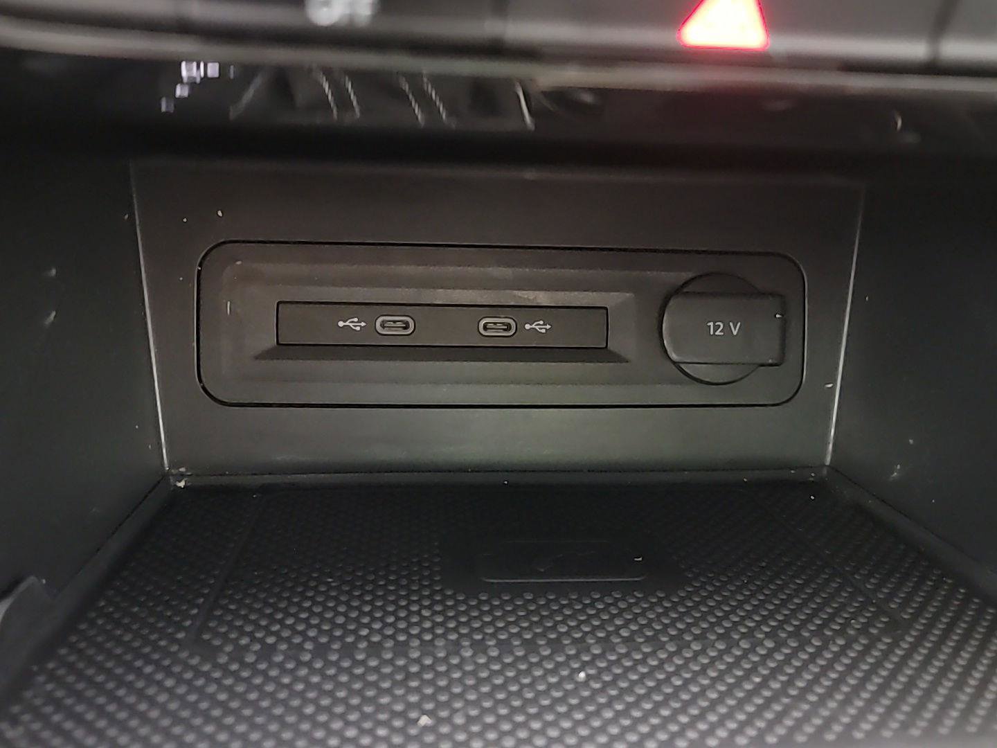 Used 2022 Volkswagen Atlas SE w/ Panoramic Sunroof Package image 32