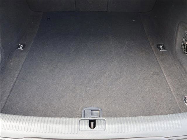 Used 2017 Audi A4 2.0T Premium Plus w/ Premium Plus Package image 6