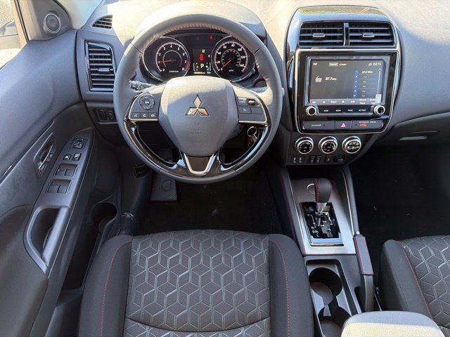New 2027 Mitsubishi Outlander Sport LE FWD image 18