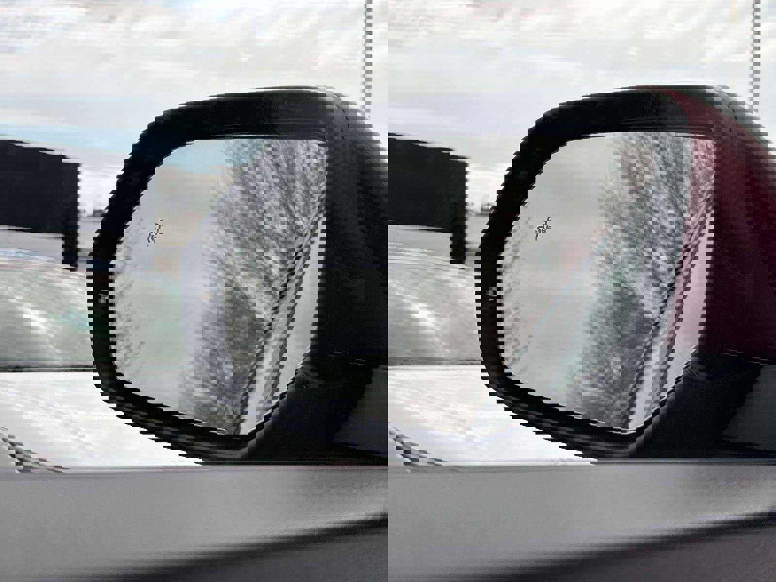 Used 2019 Volkswagen Atlas SE w/ Towing Package image 31