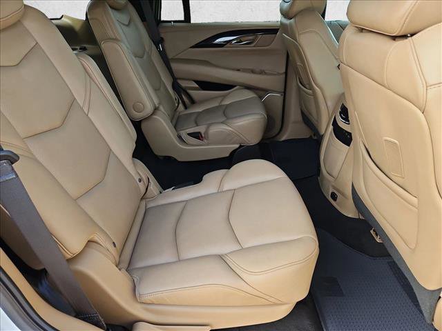 Used 2019 Cadillac Escalade Platinum AWD/4WD image 23