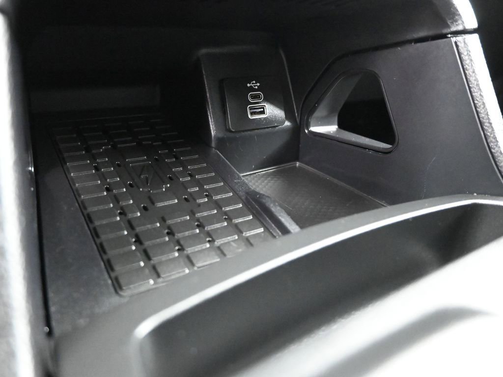 Used 2024 Ford Ranger XLT w/ Equipment Group 301A High image 17