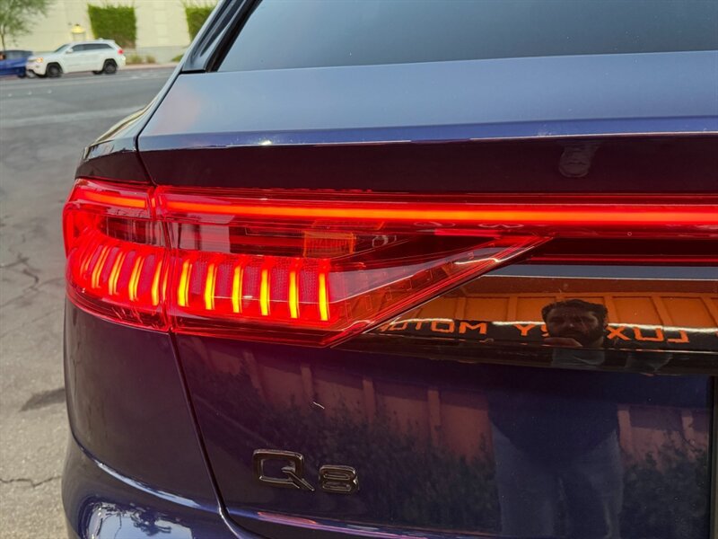Used 2021 Audi Q8 Prestige w/ Prestige Package AWD/4WD image 13