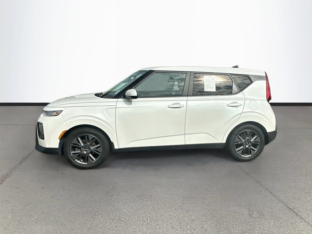 Certified 2022 Kia Soul EX FWD image 4