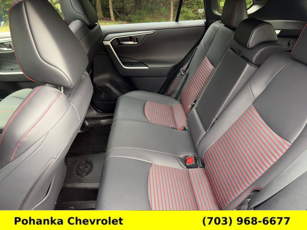 Used 2025 Toyota RAV4 XSE w/ Weather Package AWD/4WD image 27