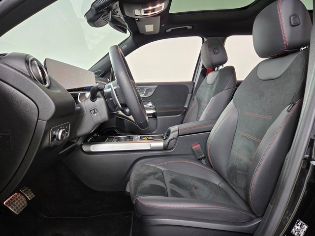 Certified 2024 Mercedes-Benz GLB 35 AMG 4MATIC image 17