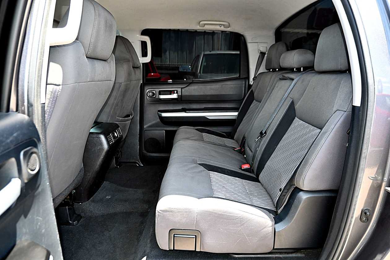 Used 2014 Toyota Tundra SR5 w/ SR5 Upgrade Package RWD image 9