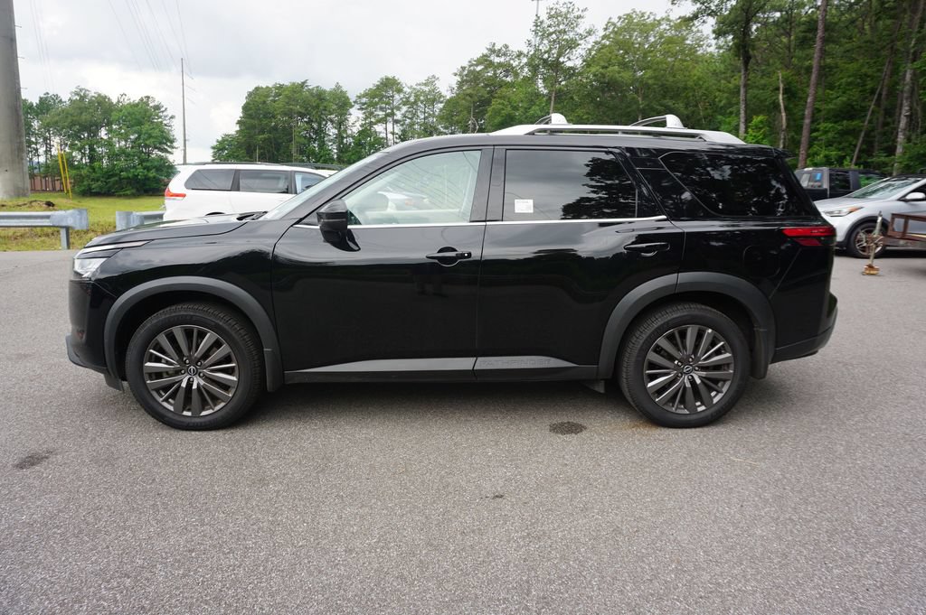 Used 2023 Nissan Pathfinder SL w/ SL Premium Package FWD image 20