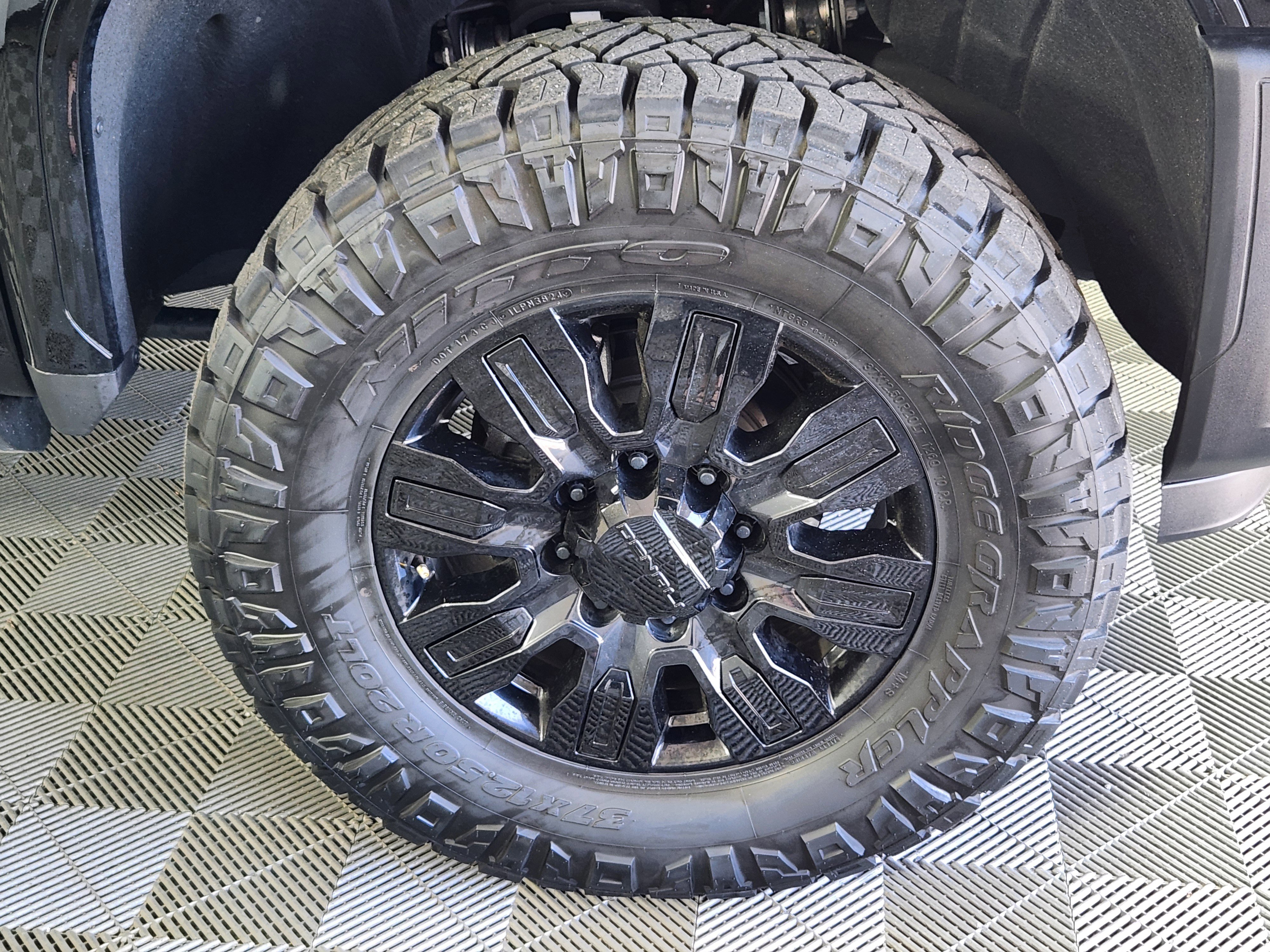 Used 2026 GMC Sierra 2500 Denali Ultimate AWD/4WD image 9