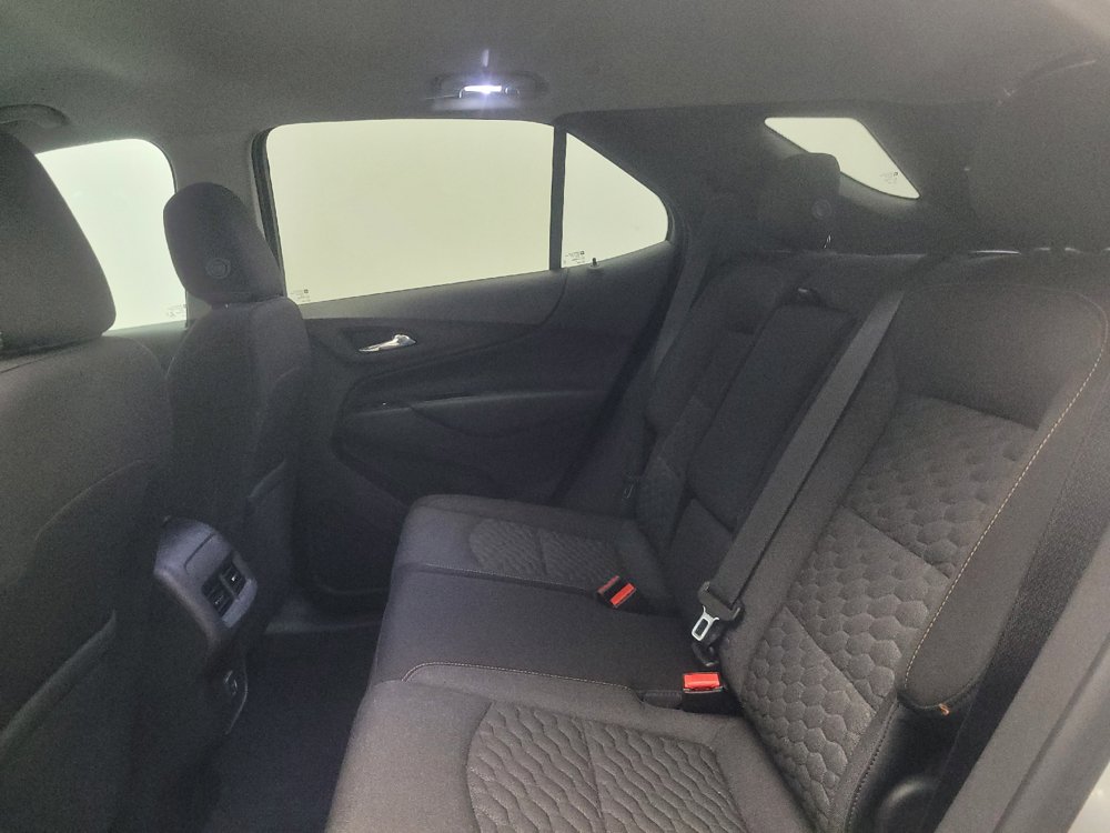 Used 2020 Chevrolet Equinox LT FWD image 18