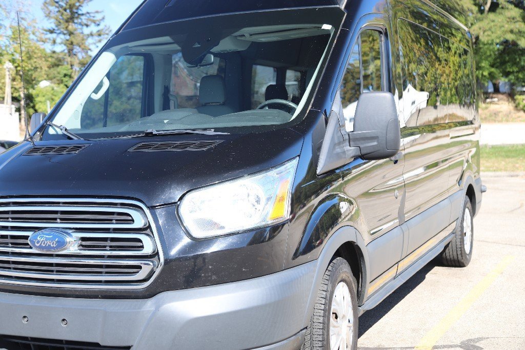 Used 2016 Ford Transit 350 XLT image 2