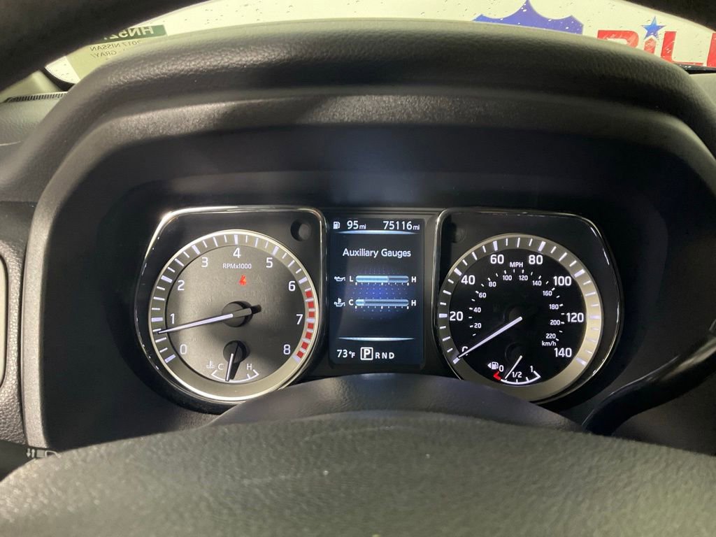 Used 2017 Nissan Titan SV RWD image 24