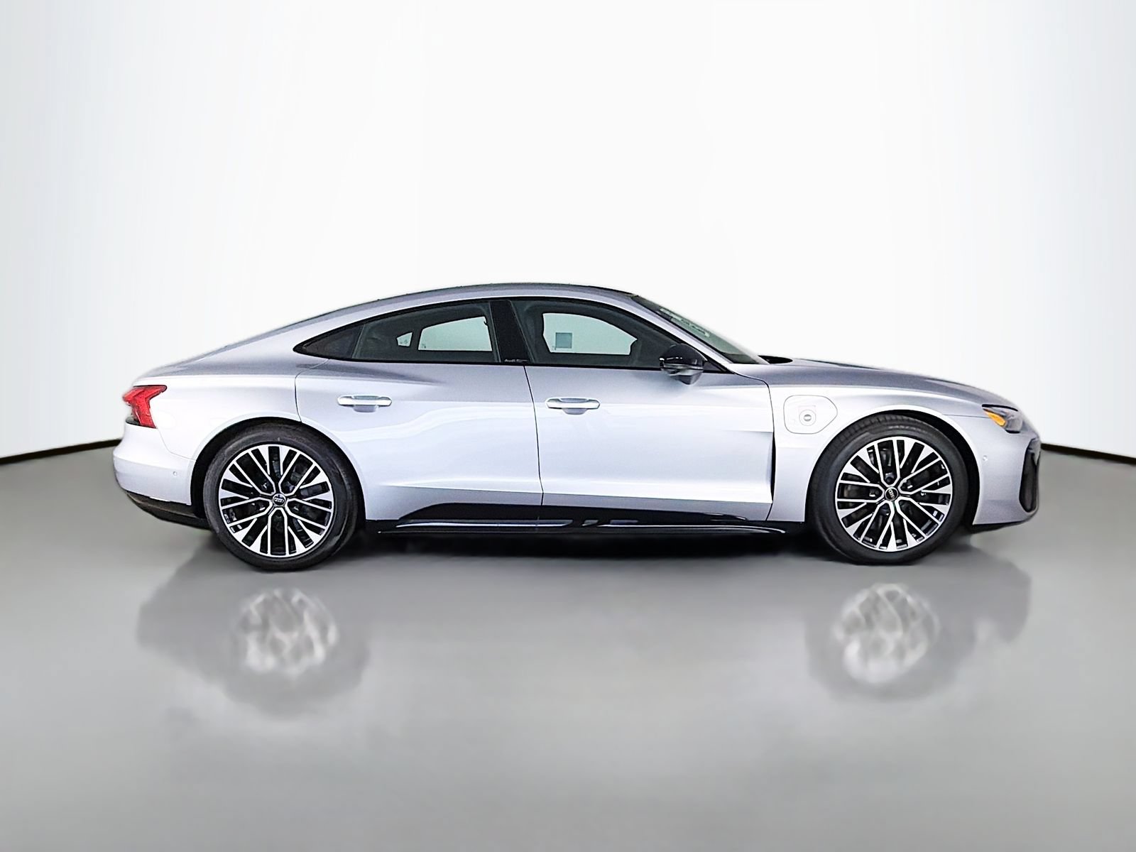 New 2026 Audi S e-tron GT Premium Plus AWD/4WD image 8