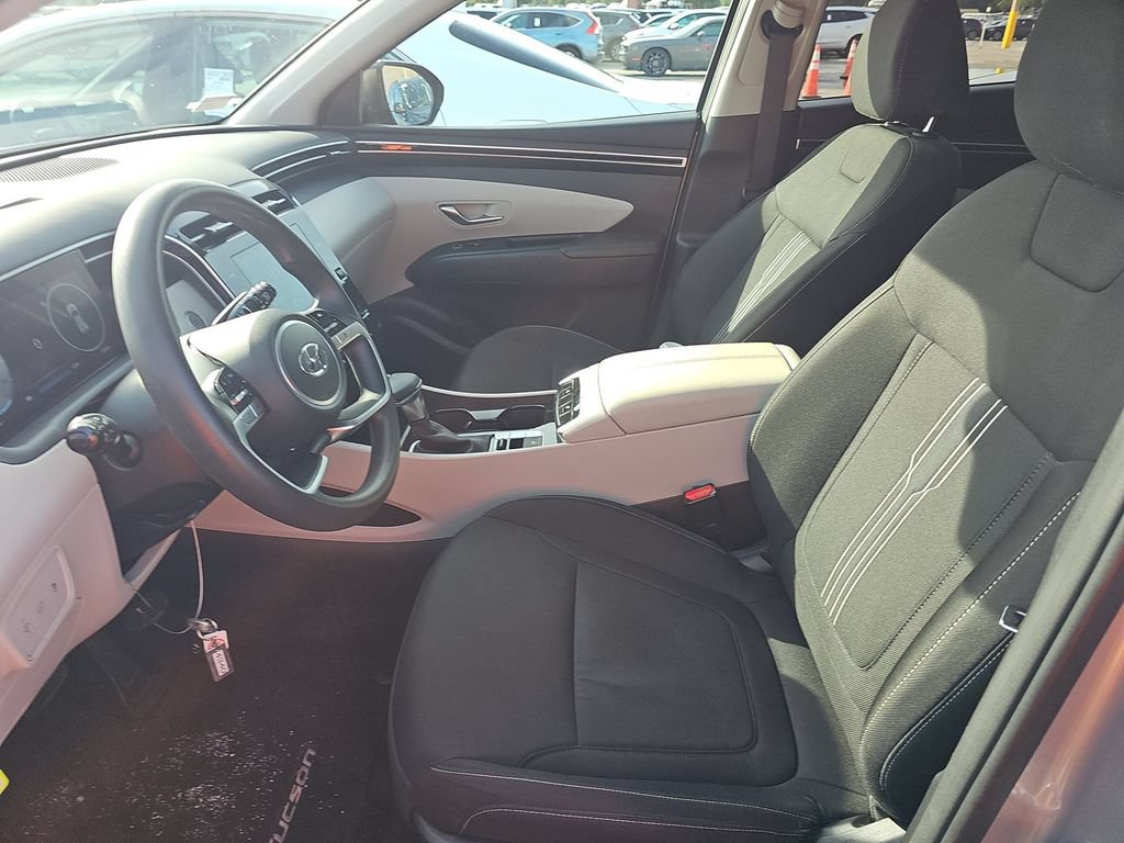 Used 2024 Hyundai Tucson SEL FWD image 5