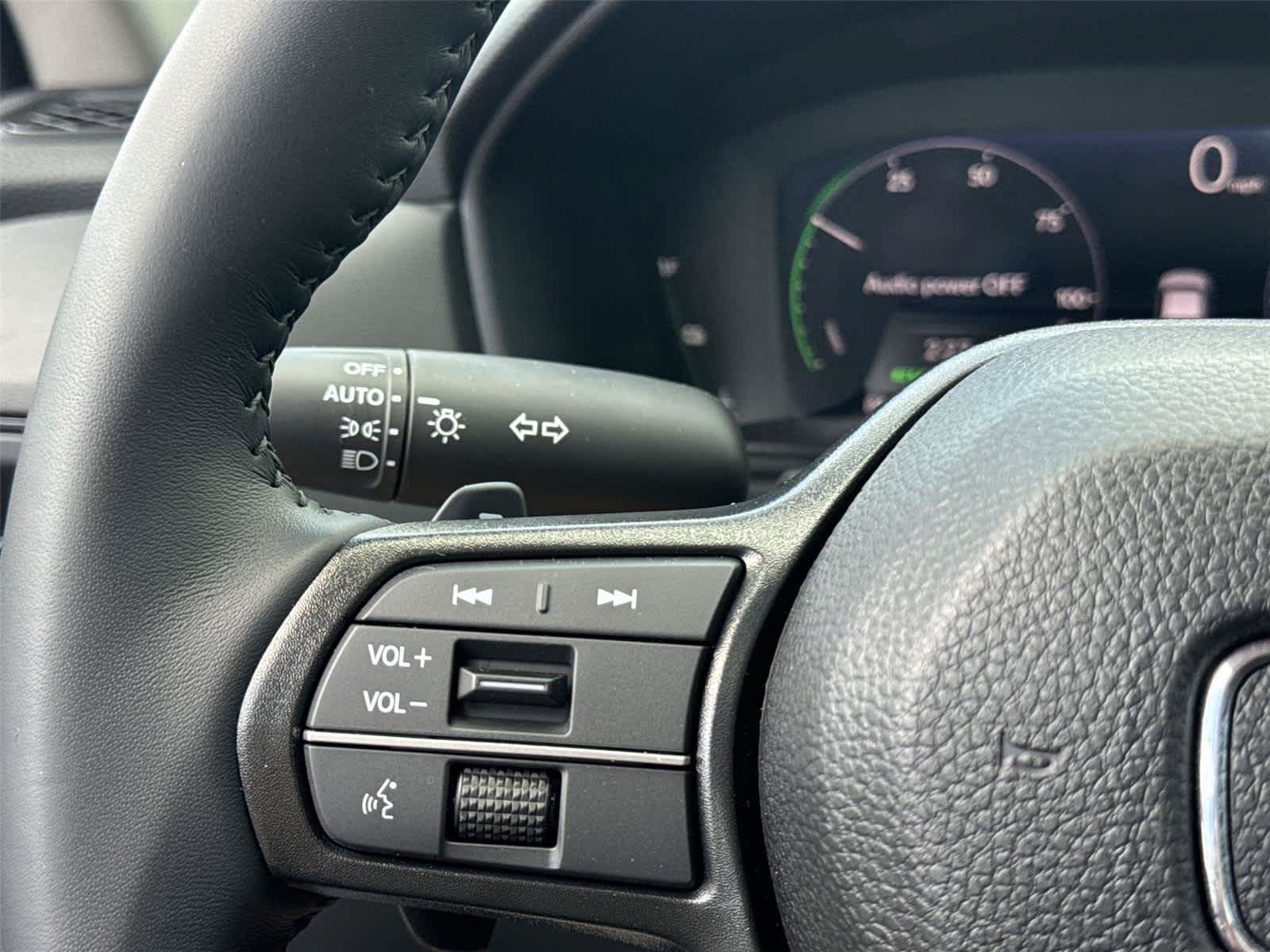 Used 2025 Honda Accord EX-L image 19