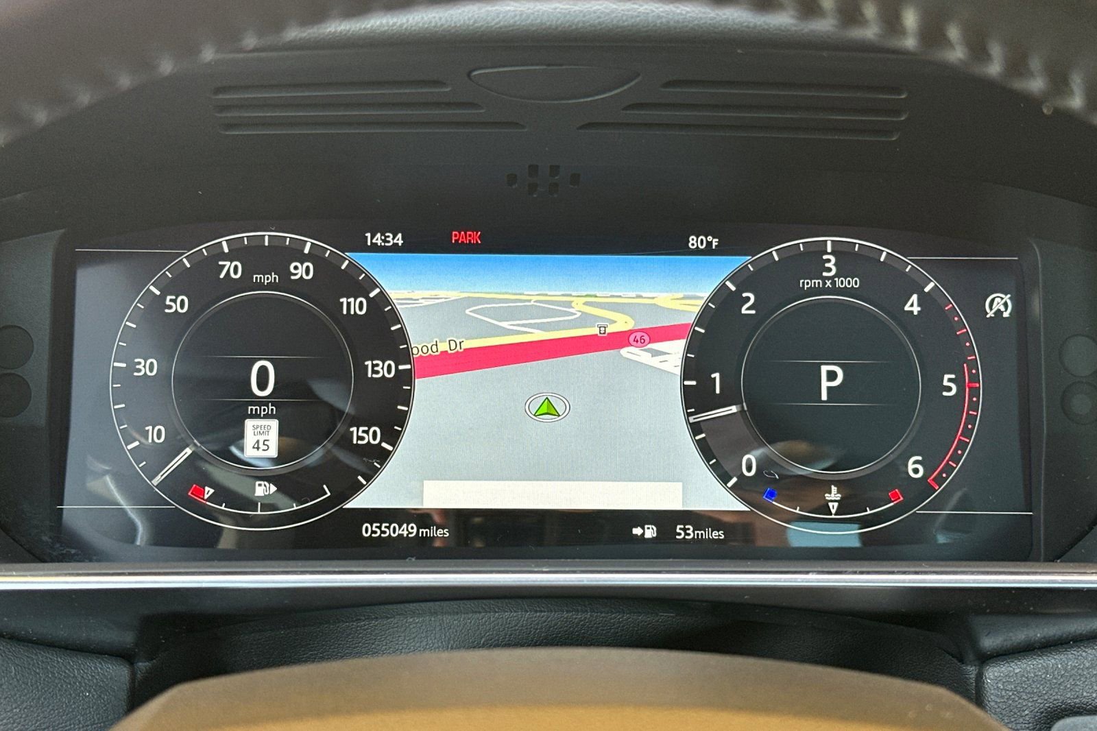 Used 2018 Land Rover Range Rover Sport SE image 32
