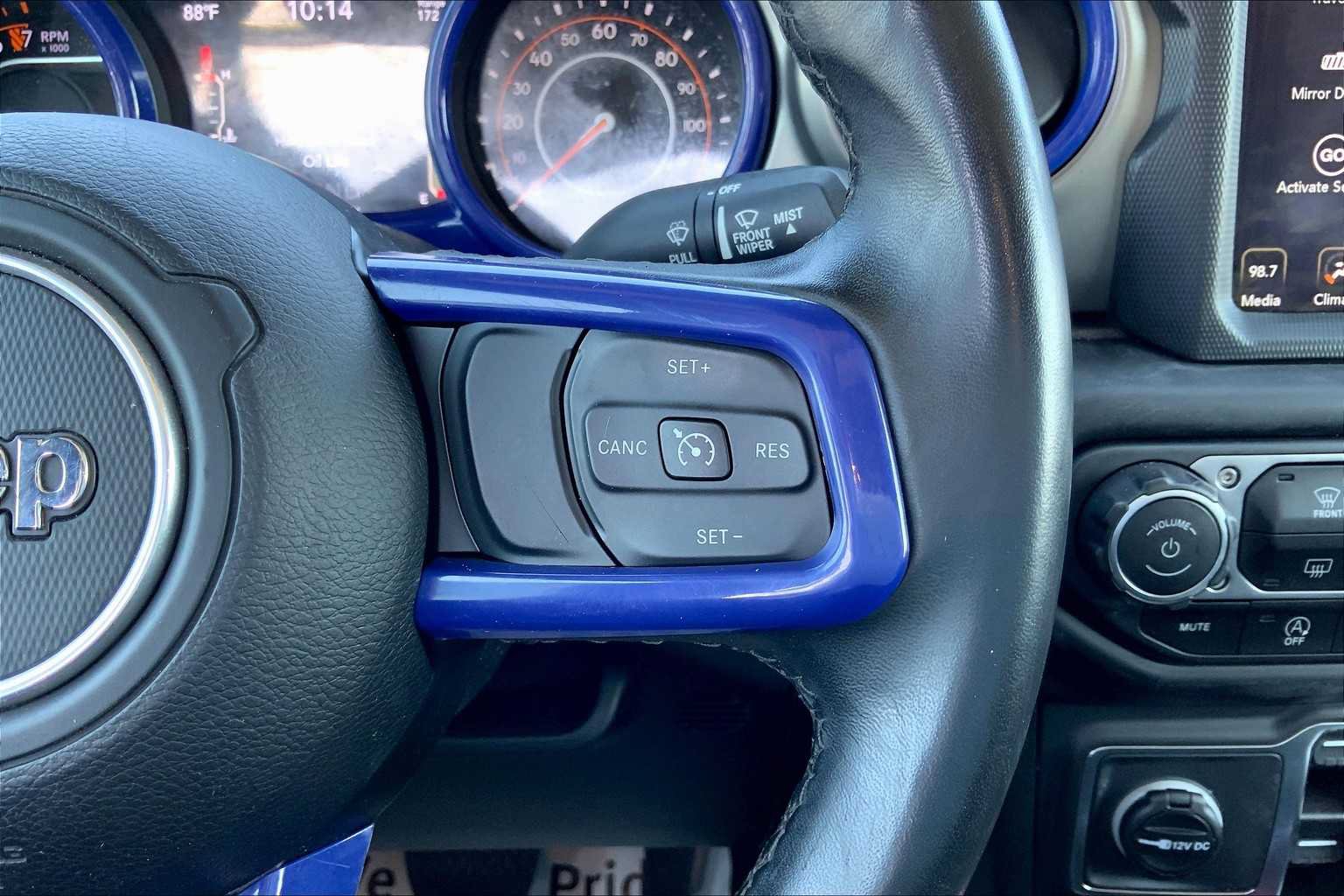 Used 2021 Jeep Gladiator Sport AWD/4WD image 25