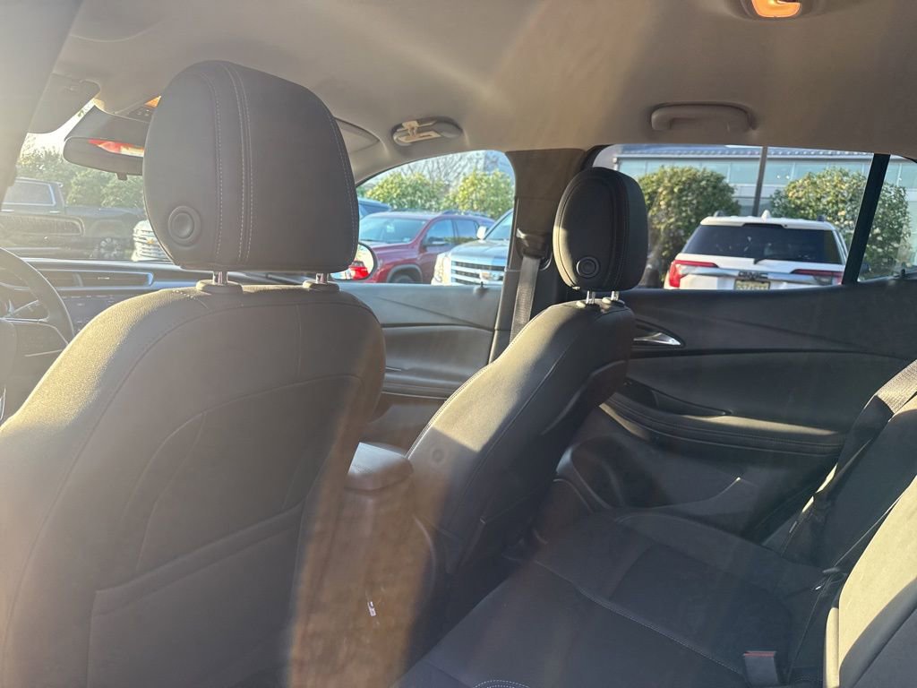 Used 2023 Buick Encore GX Select w/ Sport Touring Package FWD image 13
