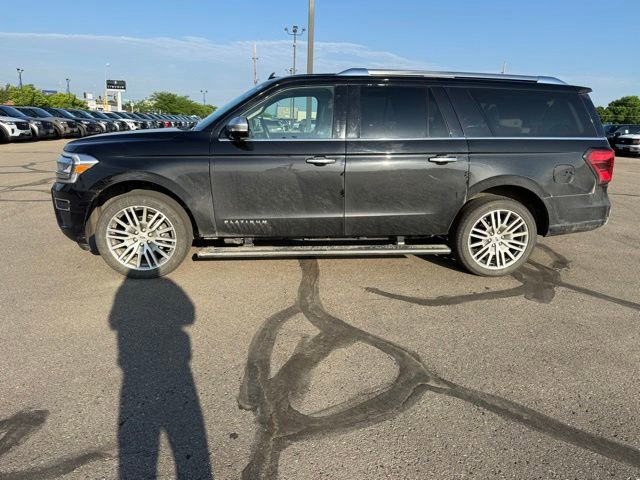 Used 2023 Ford Expedition Max Platinum AWD/4WD image 7