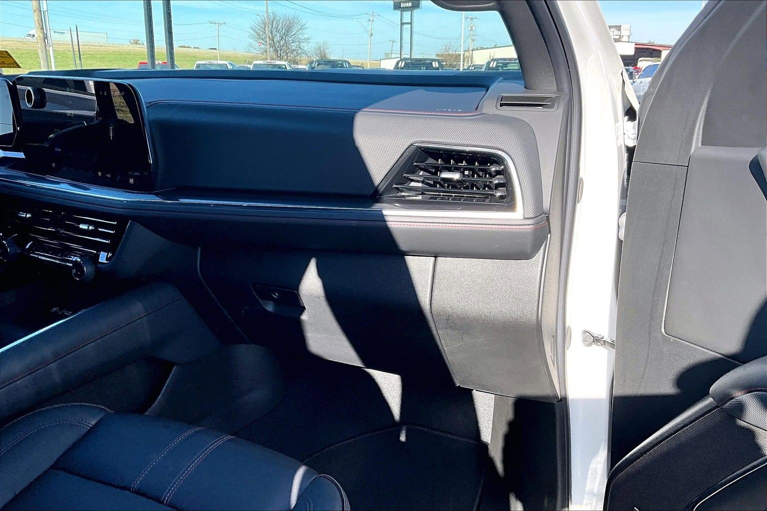 Used 2025 Chevrolet Tahoe RST w/ Comfort Package image 16