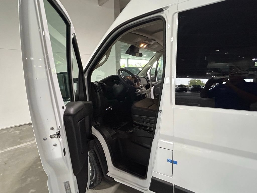 Used 2023 RAM ProMaster 2500 FWD image 9