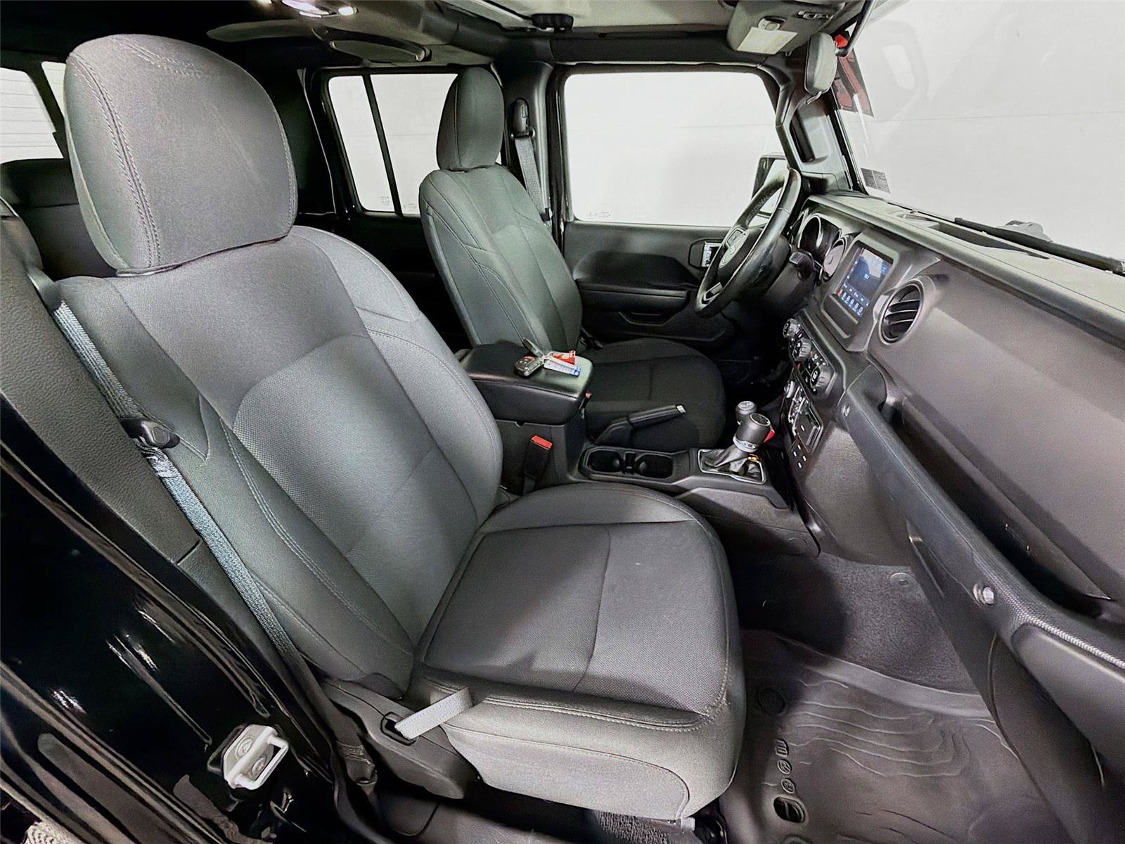 Used 2022 Jeep Gladiator Sport AWD/4WD image 26