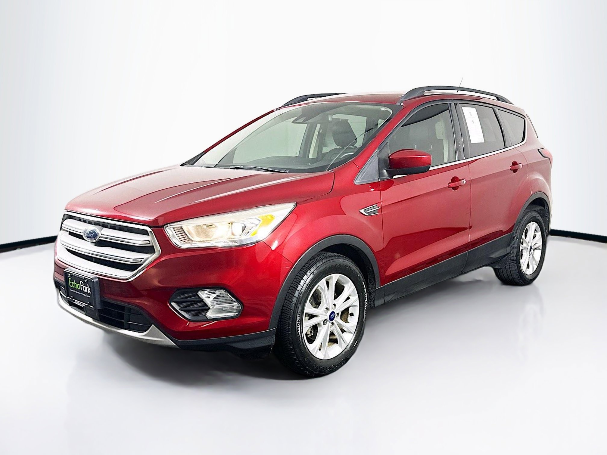Used 2019 Ford Escape SEL FWD image 3