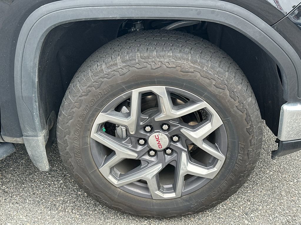Certified 2025 GMC Sierra 1500 SLE image 12