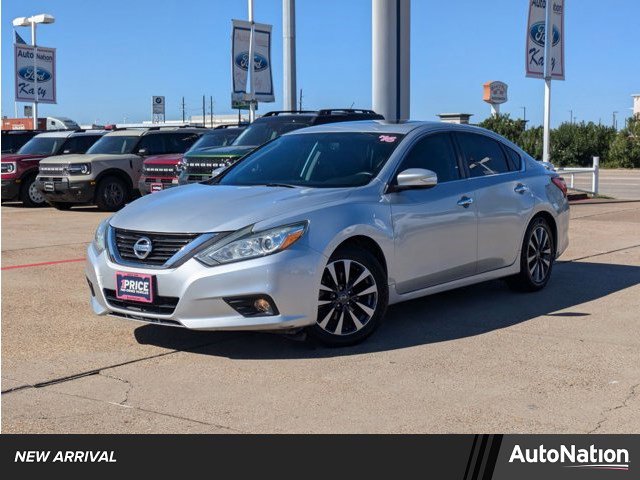 Used 2016 Nissan Altima 2.5 SL w/ 2.5 Technology Package