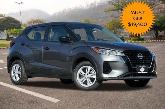 Certified 2025 Nissan Kicks Play S