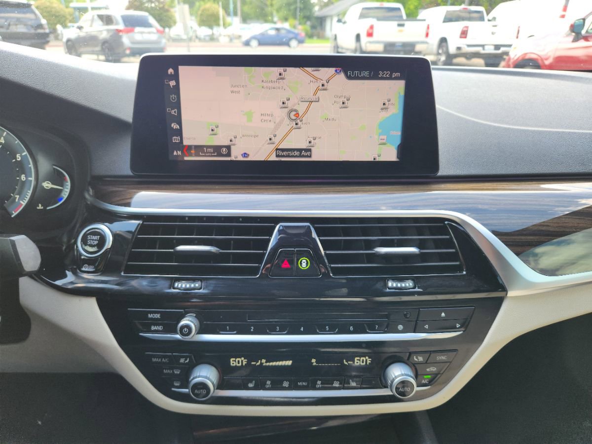 Used 2019 BMW 530i w/ Convenience Package RWD image 16