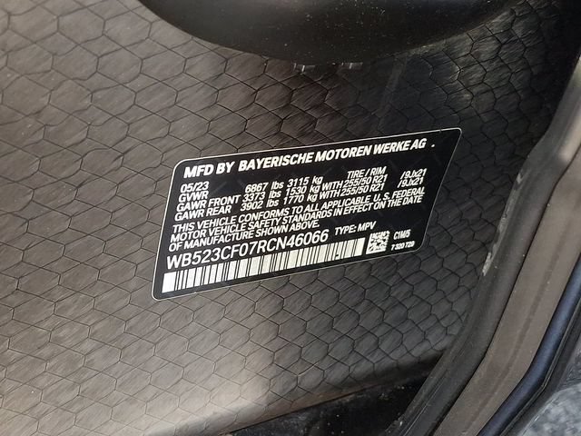 Used 2024 BMW iX xDrive50 w/ Sport Package AWD/4WD image 31