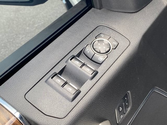 Used 2019 Ford F150 Lariat w/ Trailer Tow Package AWD/4WD image 11