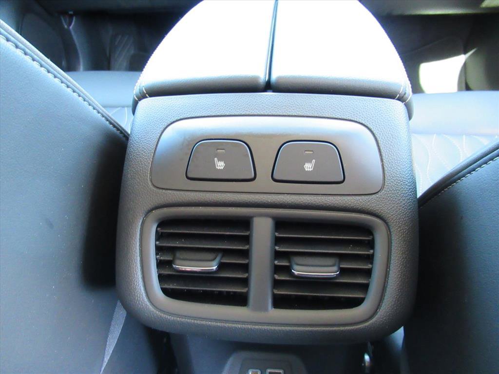 Used 2023 Buick Envision Avenir image 14