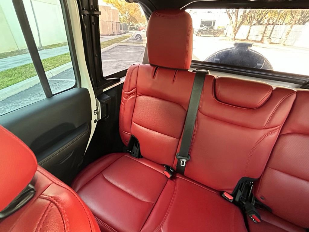 Certified 2024 Jeep Wrangler Sahara image 12