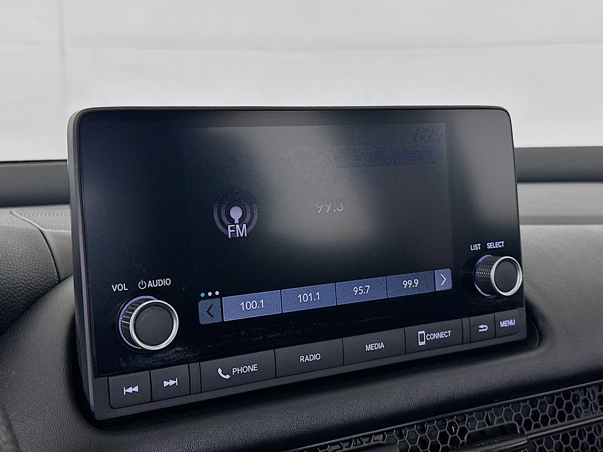 Used 2023 Honda HR-V LX image 19