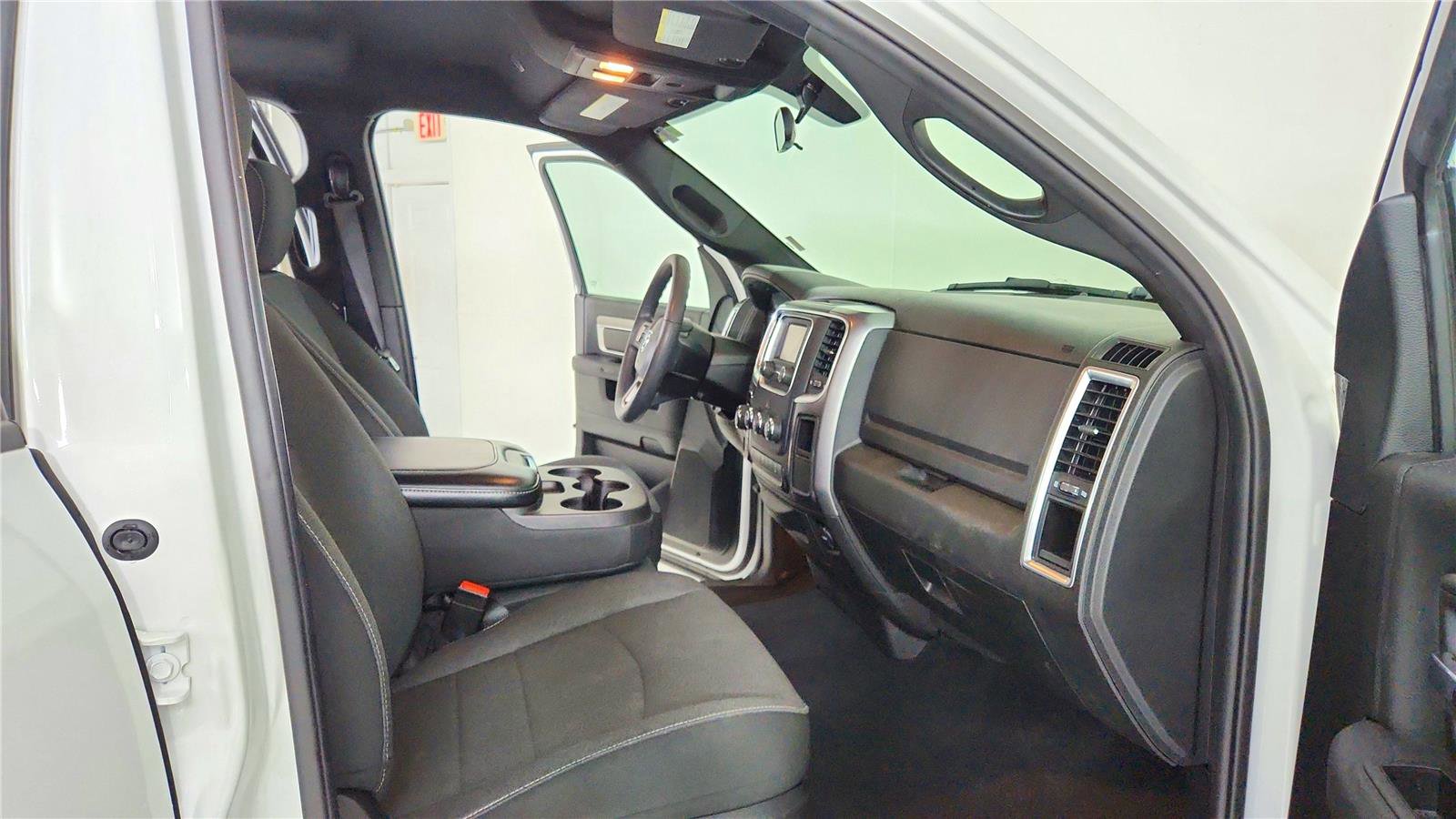 Used 2024 RAM 1500 Classic Warlock image 35