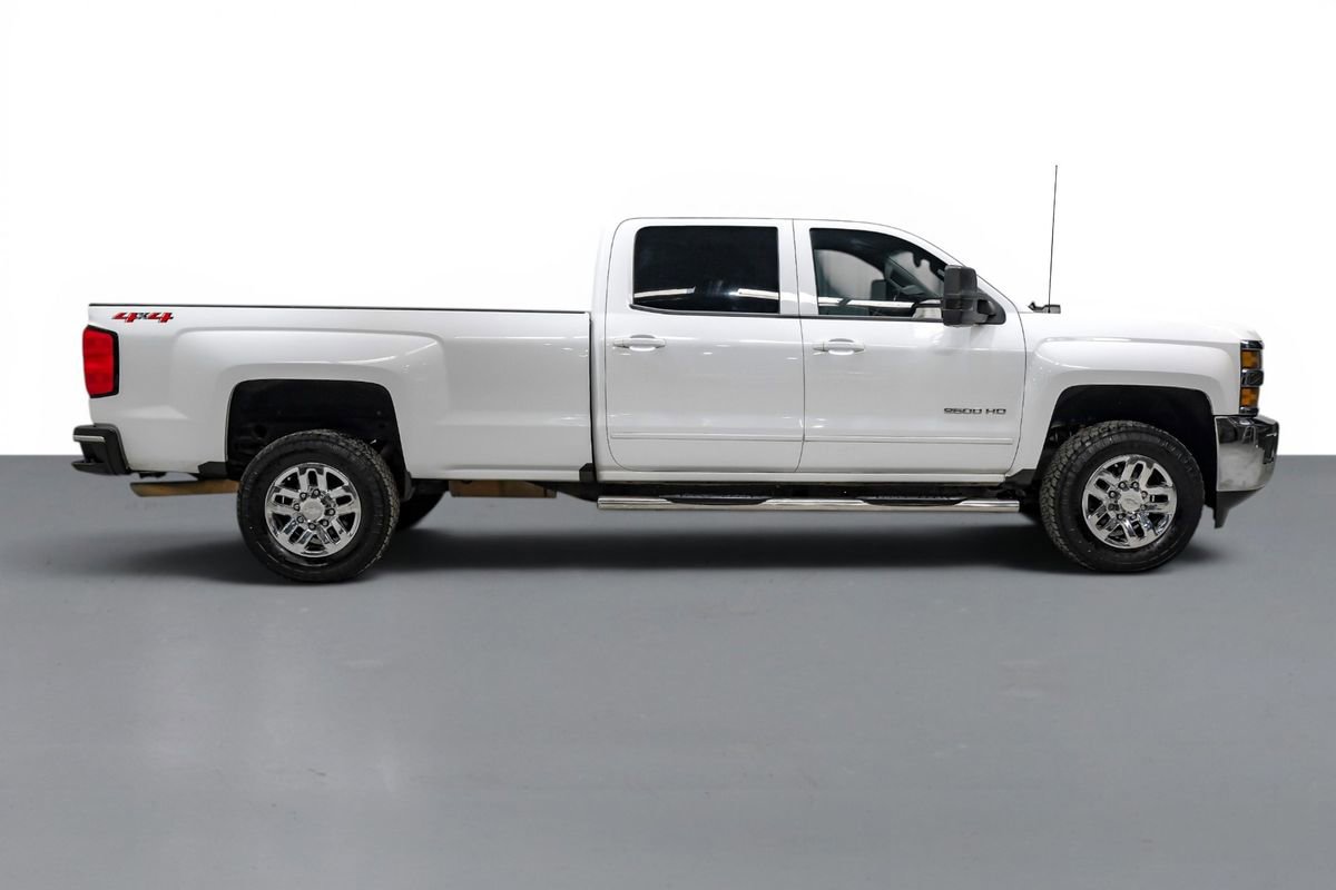 Used 2015 Chevrolet Silverado 2500 LT w/ LT Convenience Package AWD/4WD image 5