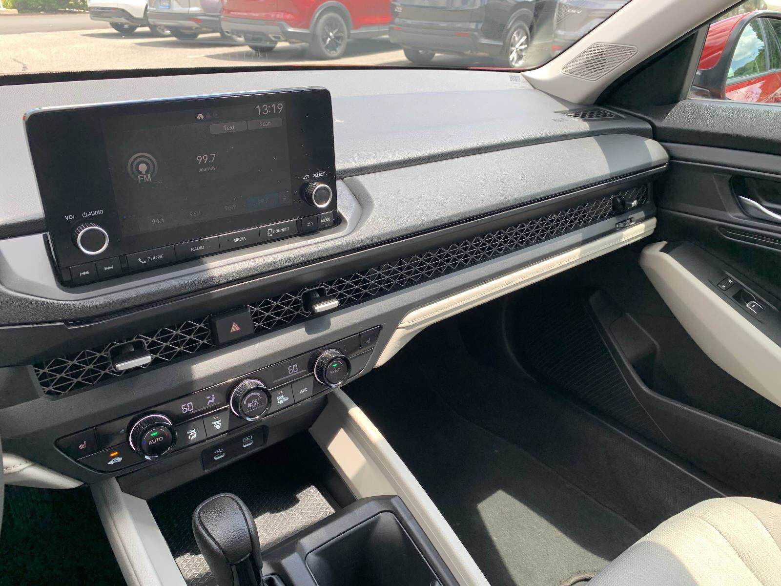 Certified 2023 Honda Accord EX image 18