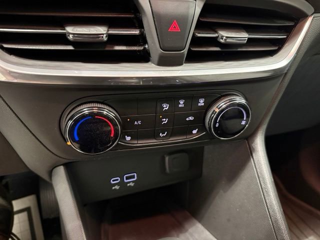 Used 2024 Buick Encore GX Preferred w/ Comfort Package AWD/4WD image 19