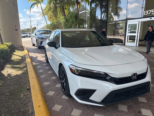 Used 2023 Honda Civic Sport image 5