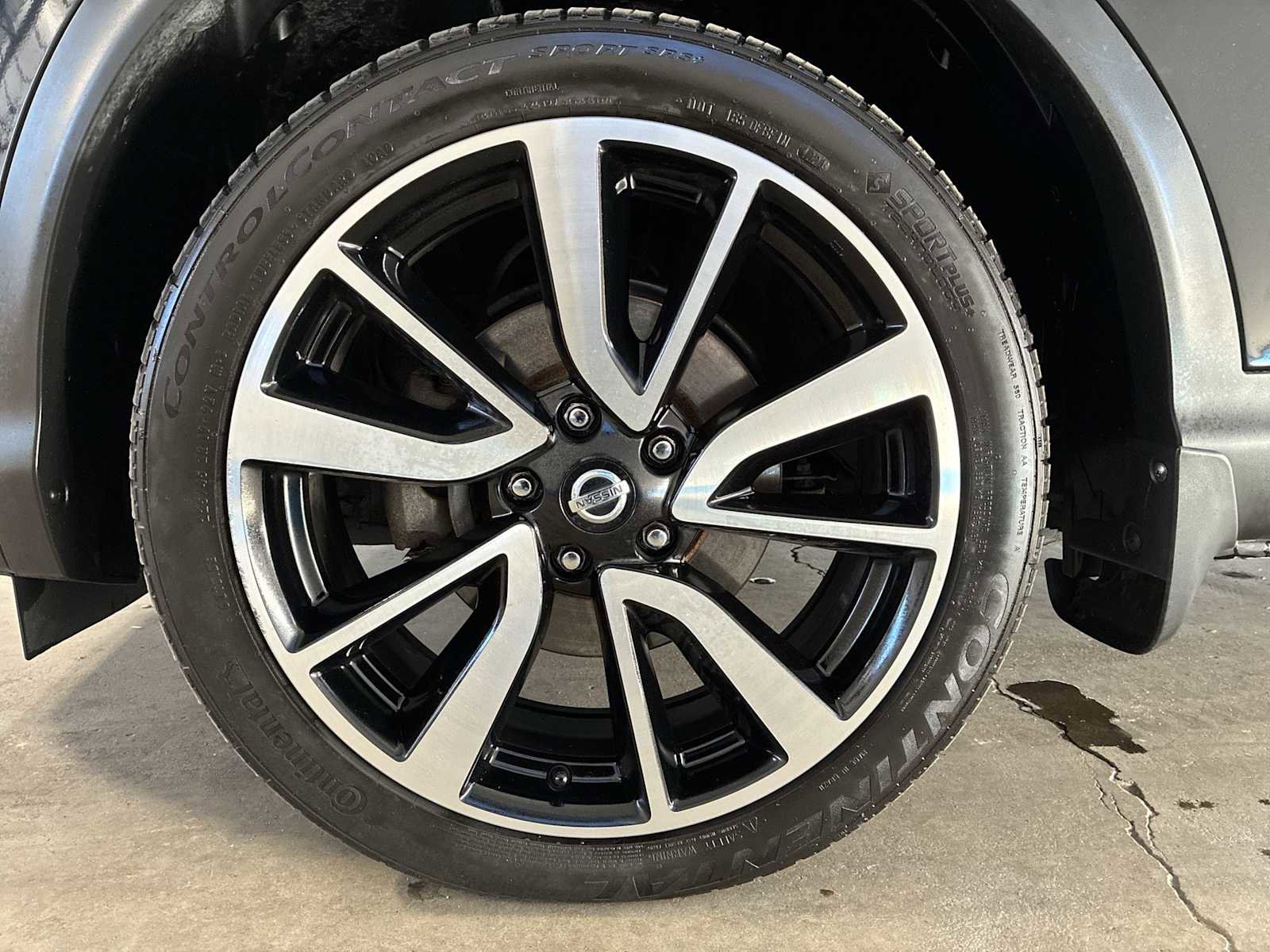 Used 2017 Nissan Rogue Sport SL w/ SL Premium Package image 19