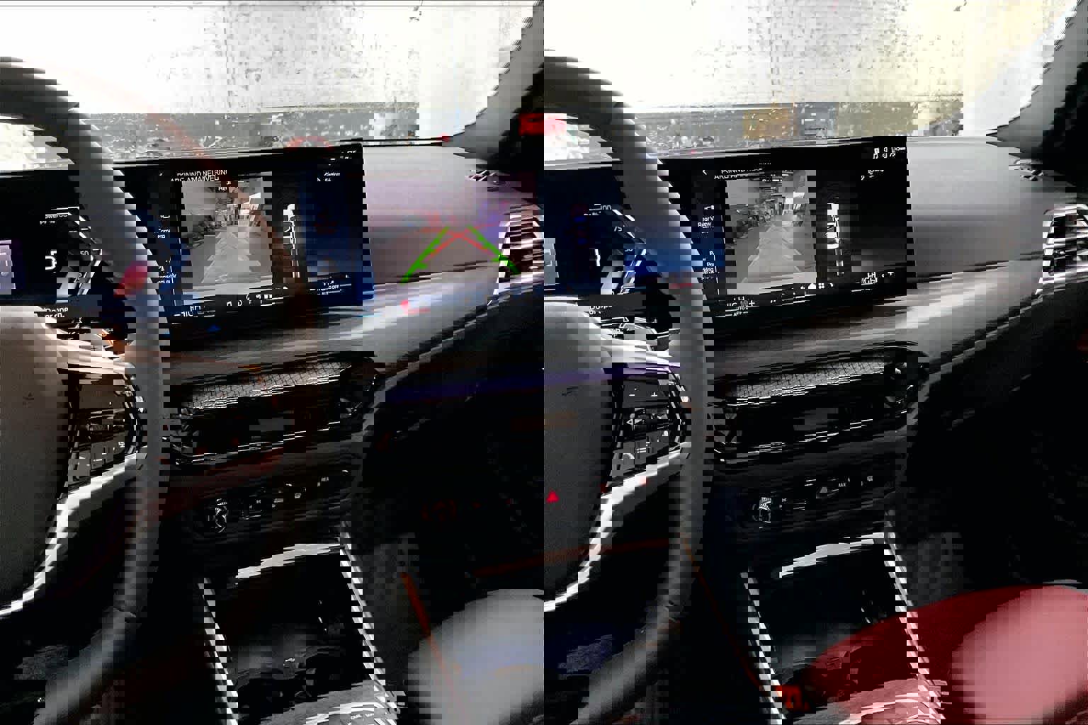 Used 2025 BMW 330i Sedan w/ Convenience Package image 9