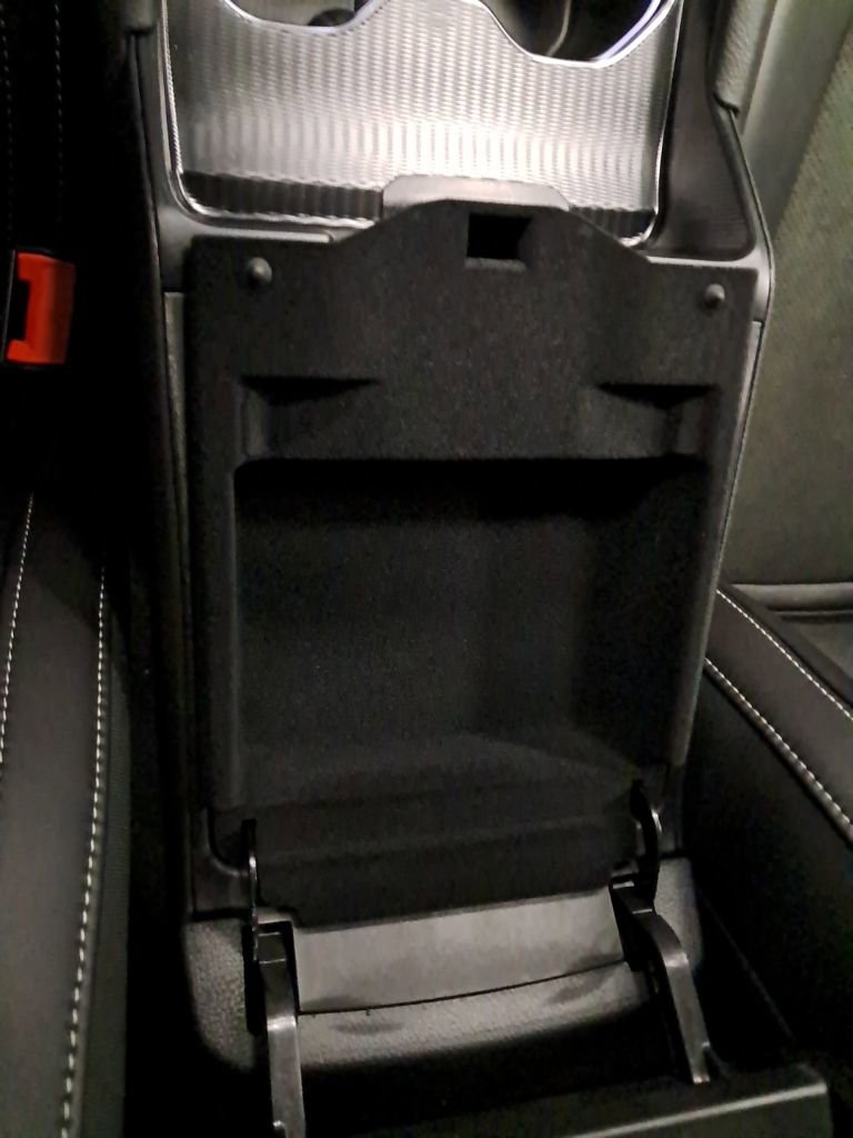 New 2026 Jeep Grand Cherokee Altitude image 14